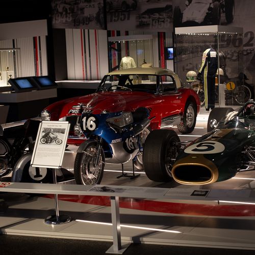 Have your photo taken with the - Silverstone Museum