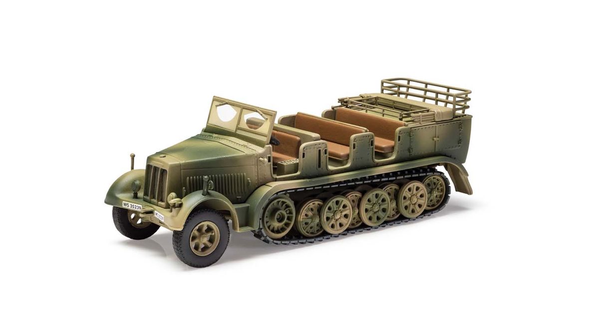 CC60013 Sd Kfz 7 Krauss-Maffei towing half-track - Luftwaffe flak 