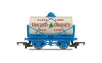 Hornby 'Retro' Wagons, three pack, United Dairies Tanker, Jacob's Biscuits, Palethorpes