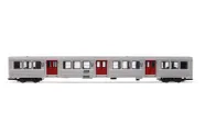 SNCF, additional RIB 70 coach, original livery with red access doors, period IV-V