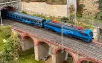 FS, electric locomotive E.402B in new "Intercity Notte" new blue livery, ep. VI