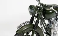 The Great Escape Triumph TR6 Trophy Motorcycle (Weathered) - 1:12 Scale