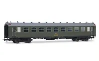 RENFE, 2-unit set of 5000 coaches, consisting of 2 x BB4 2nd class, with old bellows, in olive green livery, ep. IV