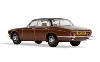 Daimler Sovereign (Series 2) Double Six Vanden Plas, Caramel (metallic)