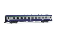 3-tlg. Set Reisezugwagen „D242 Paris – Berlin – Warszawa“, bestehend aus 1 x DB Am in blau-beiger Farbgebung und 2 x SNCF DEV AO B10, Ep. IV
