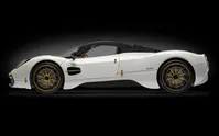 Pagani Utopia Coupé - Bianco Perla - 1:8 Scale Kit