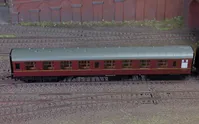 BR - MK1 Corridor - W24371 - Second Class Coach