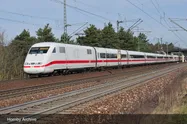 DB AG, set di 3 carrozze aggiuntive ICE 1 BR 401, livrea bianca/rossa, composto da 1 carrozza ristorante e 2 carrozze di 2a classe, Tz 157 "Landshut, ep. VI