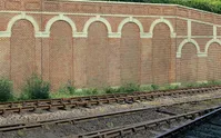 High Level Arched Retaining Walls x 2 (Red Brick)
