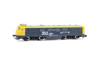RENFE, locomotora diésel 352-003 «Virgen del Perpetuo Socorro», decoración amarillo-gris