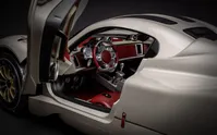Pagani Utopia Coupé  - Rinascimento Lucido - 1:8 Scale Kit
