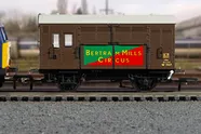 BR - Bertram Mills Circus 707 - Horse Box