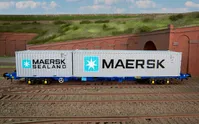 Maersk, Container Pack, 1 x 20' and 1 x 40' Containers - Era 11