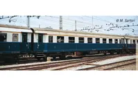 FS, set di 4 carrozze "Treno Azzurro", composto da 2 carrozze di 1a classe tipo 1946 Az13010 e 2 carrozze di 2a classe tipo 1946 Bz33010, una con scompartimento ristoro, ep. IIIb. Assi sostitutivi per corrente alternata: HC6102 (10,5 x 24,50 mm)