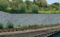 Low Level Arched Retaining Walls x2 (Engineers Blue Brick)