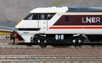 LNER - Class 91 - 91127 'Neville Hill'
