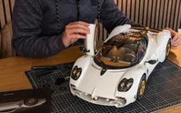 Pagani Utopia Coupé - Bianco Perla - 1:8 Scale Kit