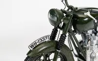 The Great Escape Triumph TR6 Trophy Motorcycle (Weathered) - 1:12 Scale