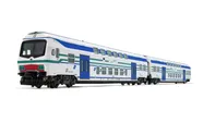 Set 3 coaches (1 with driver's cab + 2 intermediates) FER livery