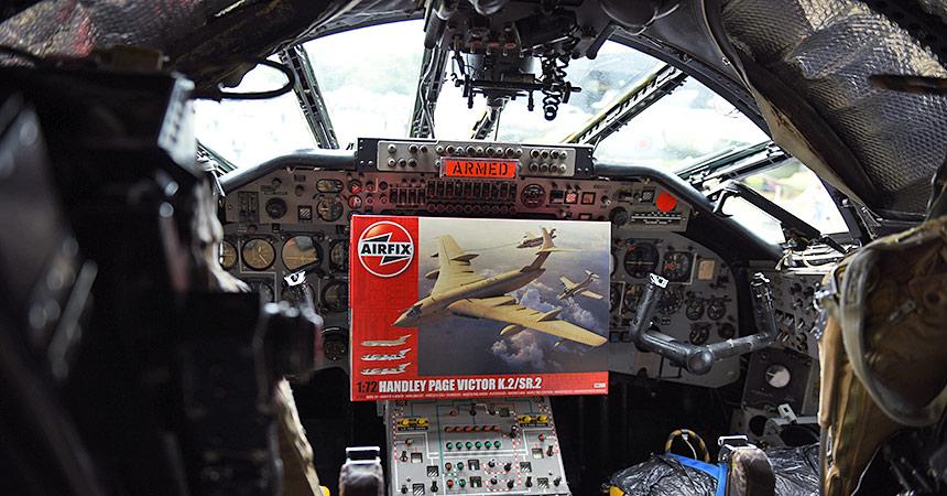 Kits World Decals 1/144 HANDLEY PAGE VICTOR K.2 TANKER OVER IRAQ