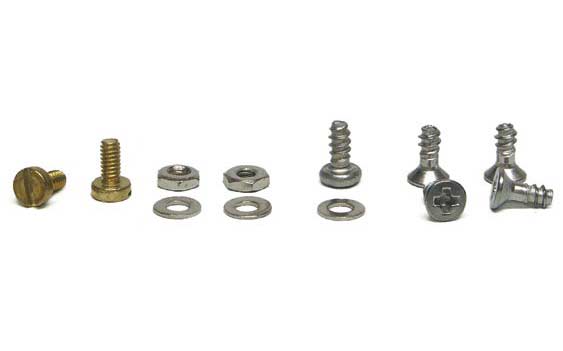 1/32 SLOT CAR PARTS SLOT IT SICH08 SET OF SCREWS FOR HRS CHASSIS NEW 