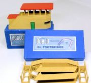 p115   Dublo D1 signal cabin and D1 footbridge 1950 Darren Cooper