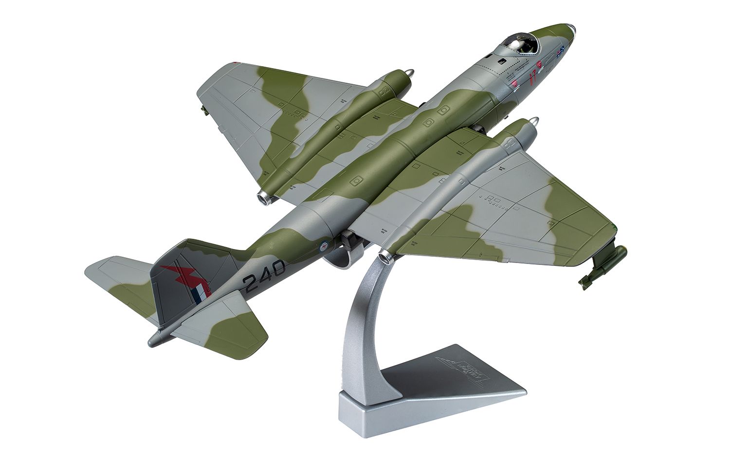Corgi AA34701 - Canberra Diecast Model, RAF No.10 Sqn, WH640