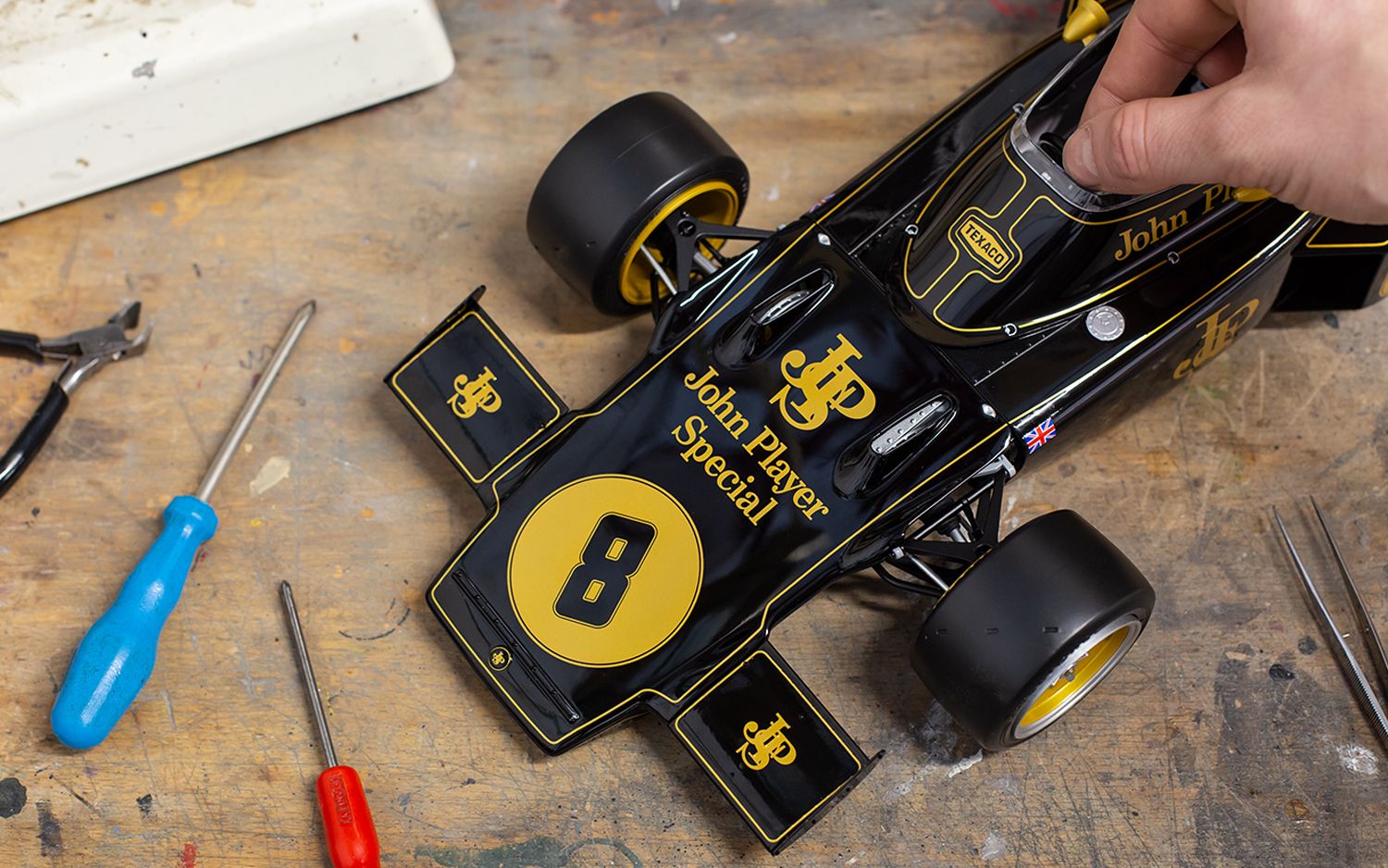 Lotus 72D - 1972 British GP - Emerson Fittipaldi - 1:8 Scale Kit
