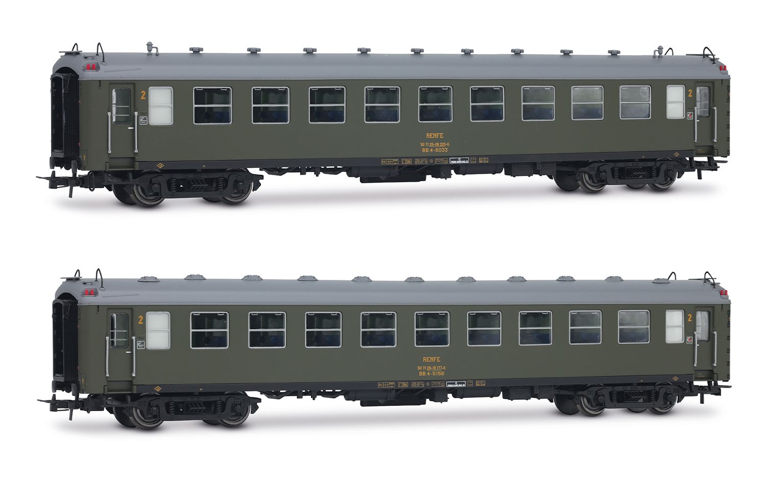 RENFE, 2-unit set of 5000 coaches, consisting of 2 x BB4 2nd class, with old bellows, in olive green livery, ep. IV