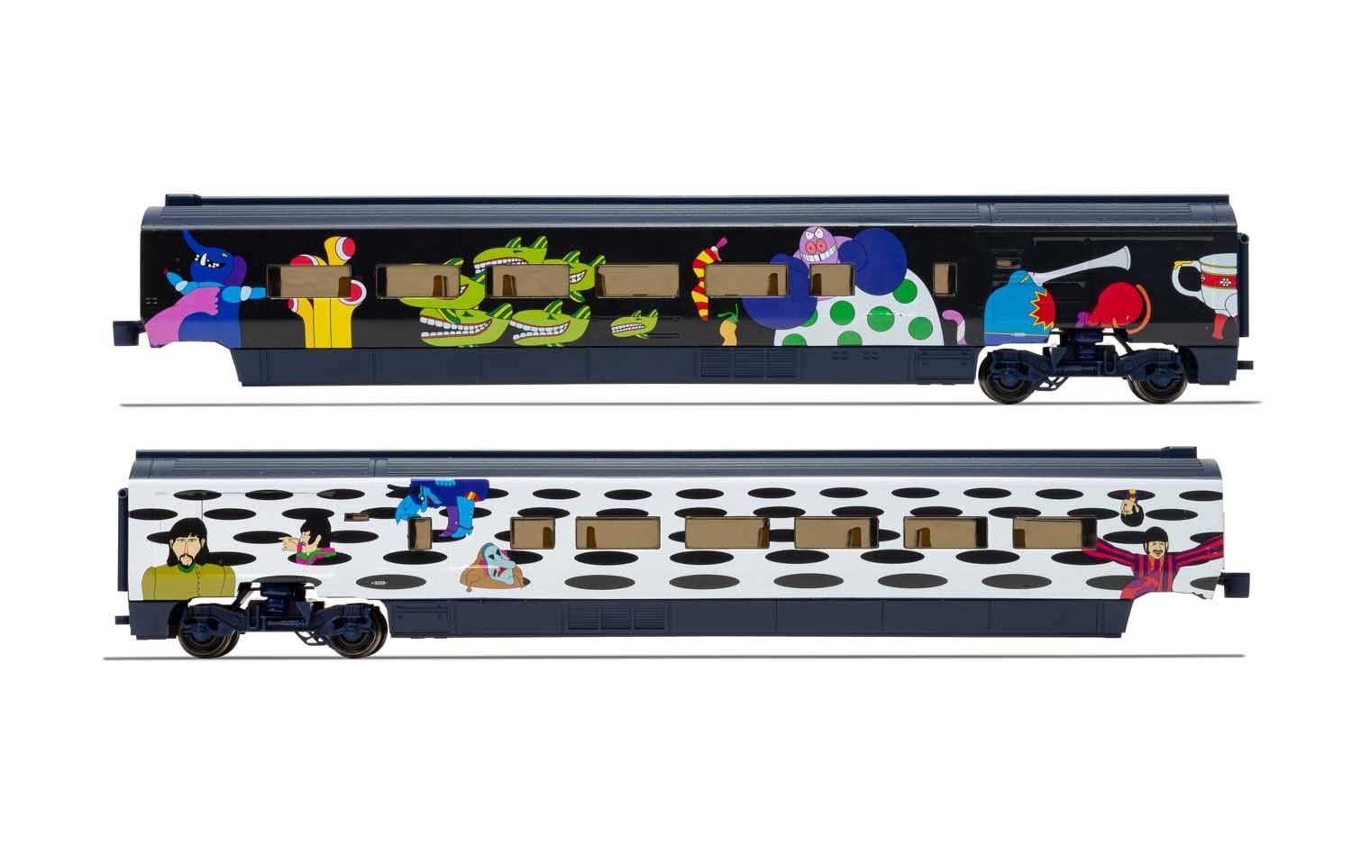 R1253M Eurostar 'Yellow Submarine' Train Set