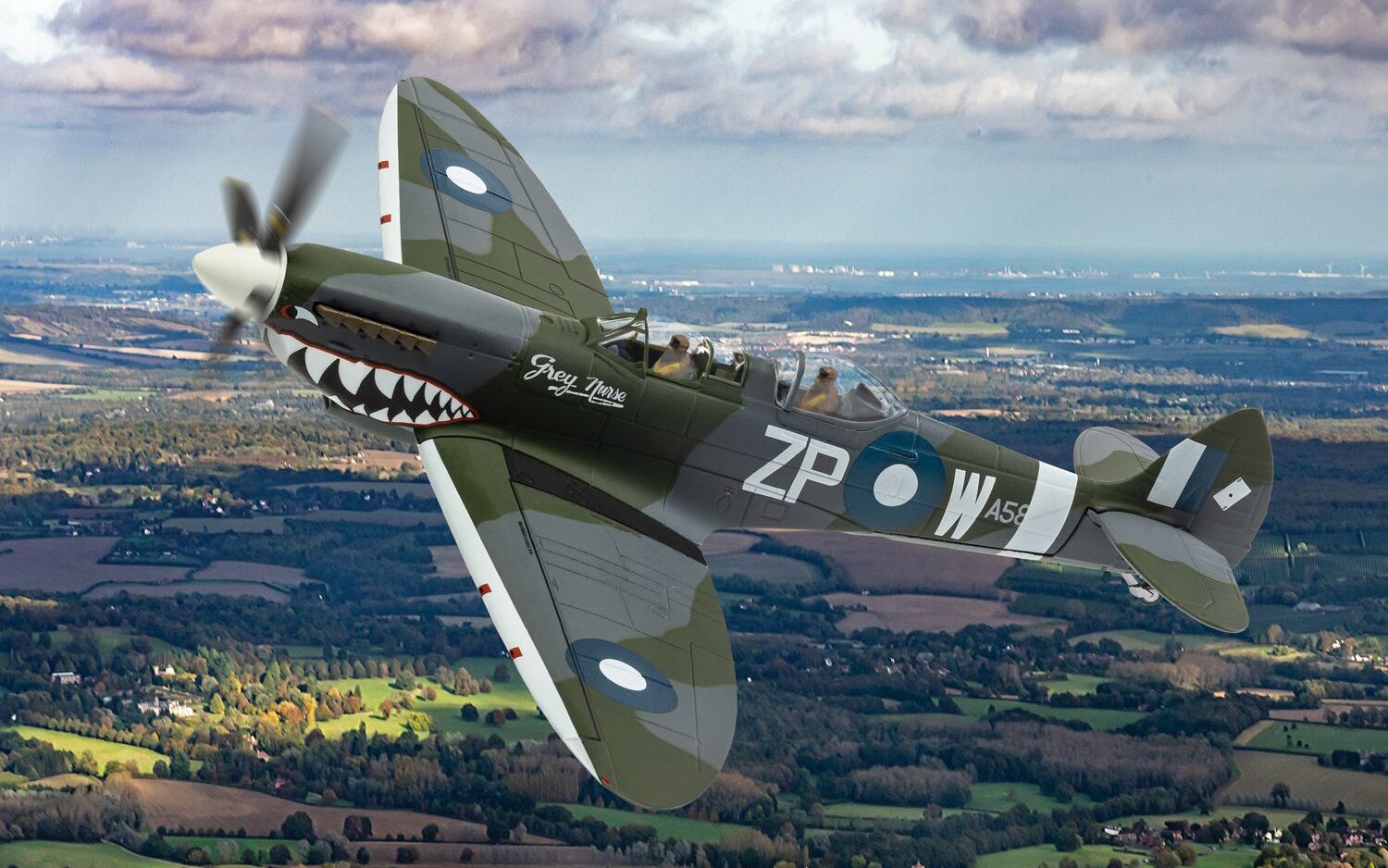 AA29201 Supermarine Spitfire T.9 TE308 'Grey Nurse', Biggin Hill