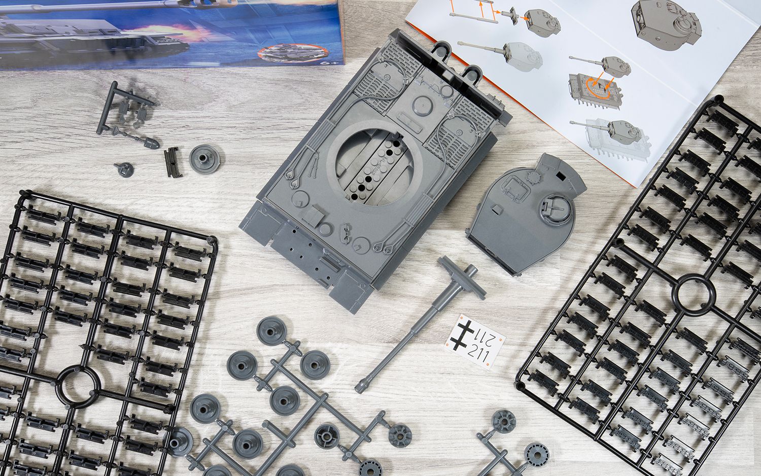 J6041 QUICKBUILD Tiger I J6041 QUICKBUILD Tiger I