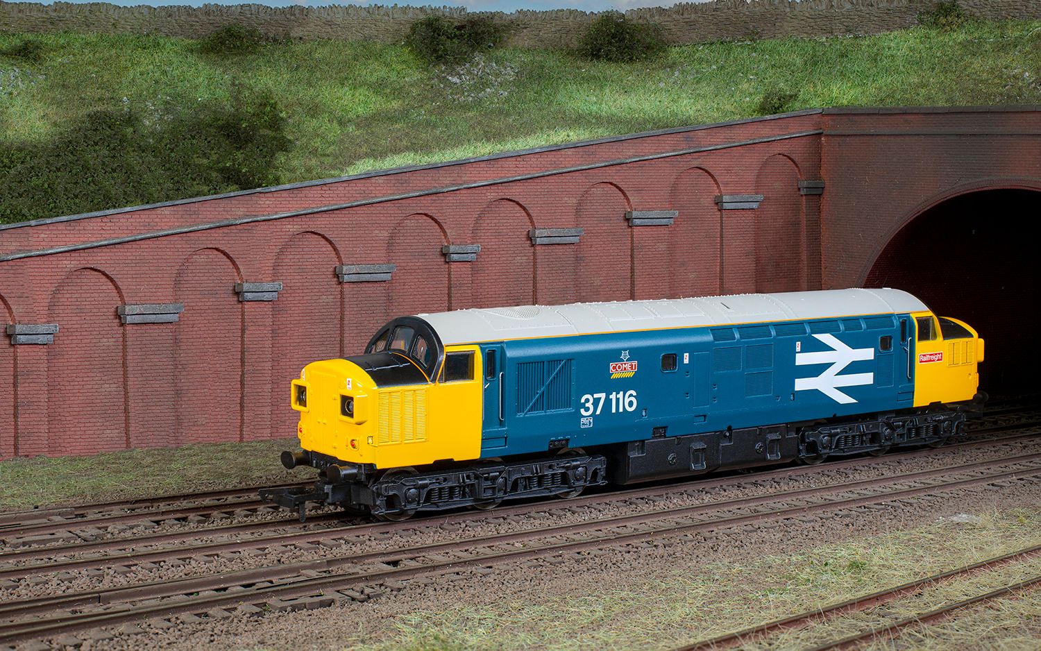 RailRoad Plus BR, Class 37, Co-Co, 37116 'Comet'- Era 8 RailRoad Plus BR, Class 37, Co-Co, 37116 'Comet'- Era 8