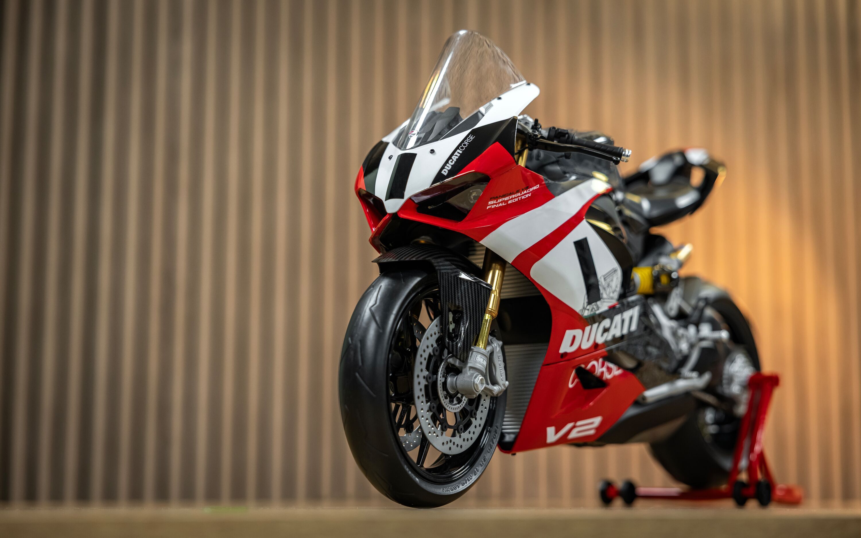Ducati Panigale - V2 Superquadro Final Edition - 1:4 Scale Kit