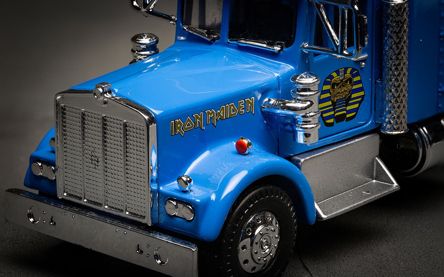 Heavy Metal Trucks - Iron Maiden Heavy Metal Trucks - Iron Maiden