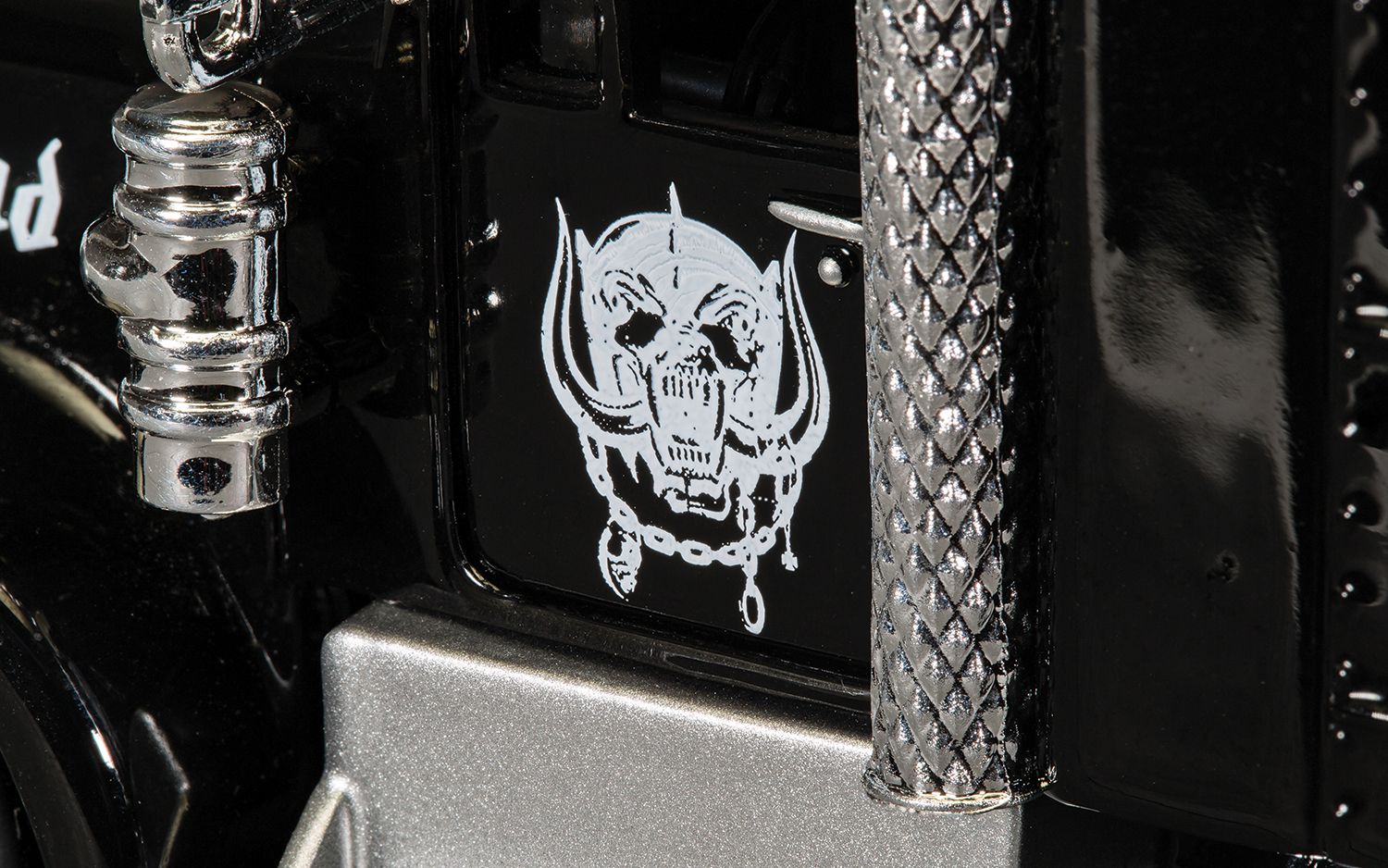 Heavy Metal Trucks - Motorhead Heavy Metal Trucks - Motorhead