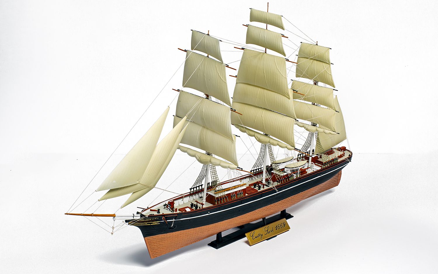 Airfix 1/130 Scale Cutty Sark Vintage Classics - A09253V Airfix 1/130 Scale Cutty Sark Vintage Classics - A09253V
