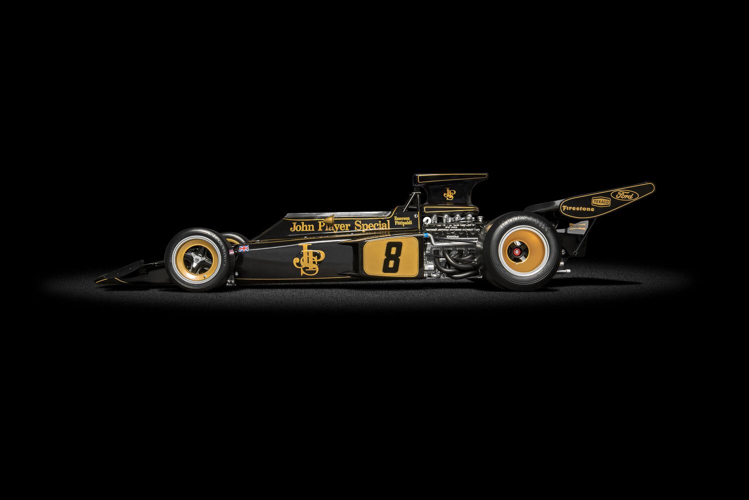Lotus 72D - 1972 British GP - Emerson Fittipaldi - 1:8 Scale Kit