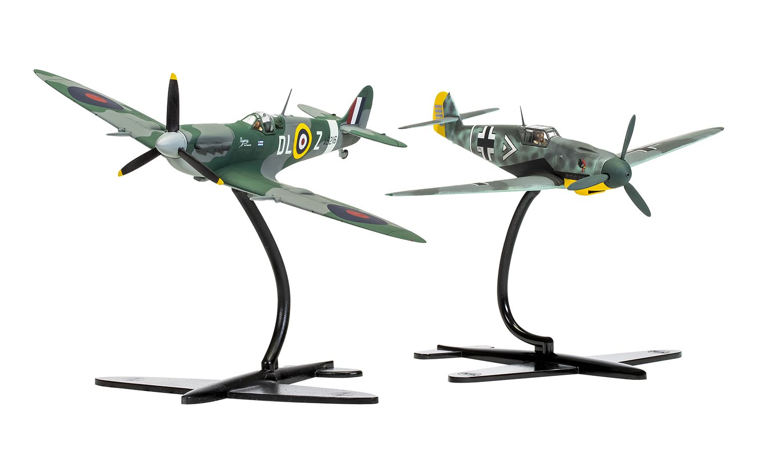 Supermarine Spitfire Mk.Vc vs Bf109F-4 Dogfight Double