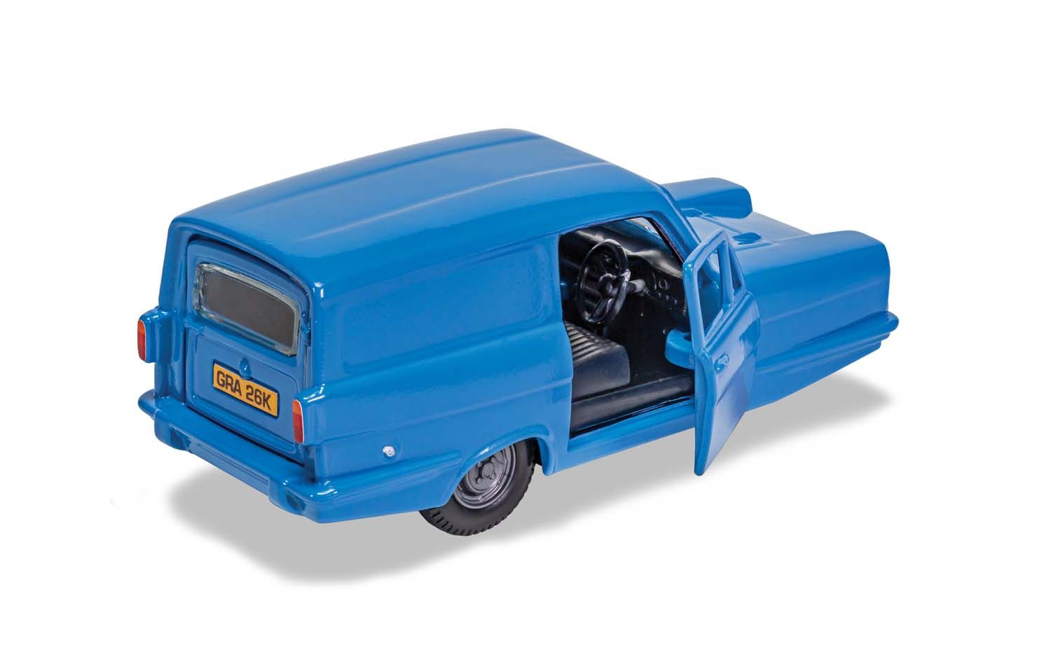 CC85804 Mr Bean Reliant Regal Blue