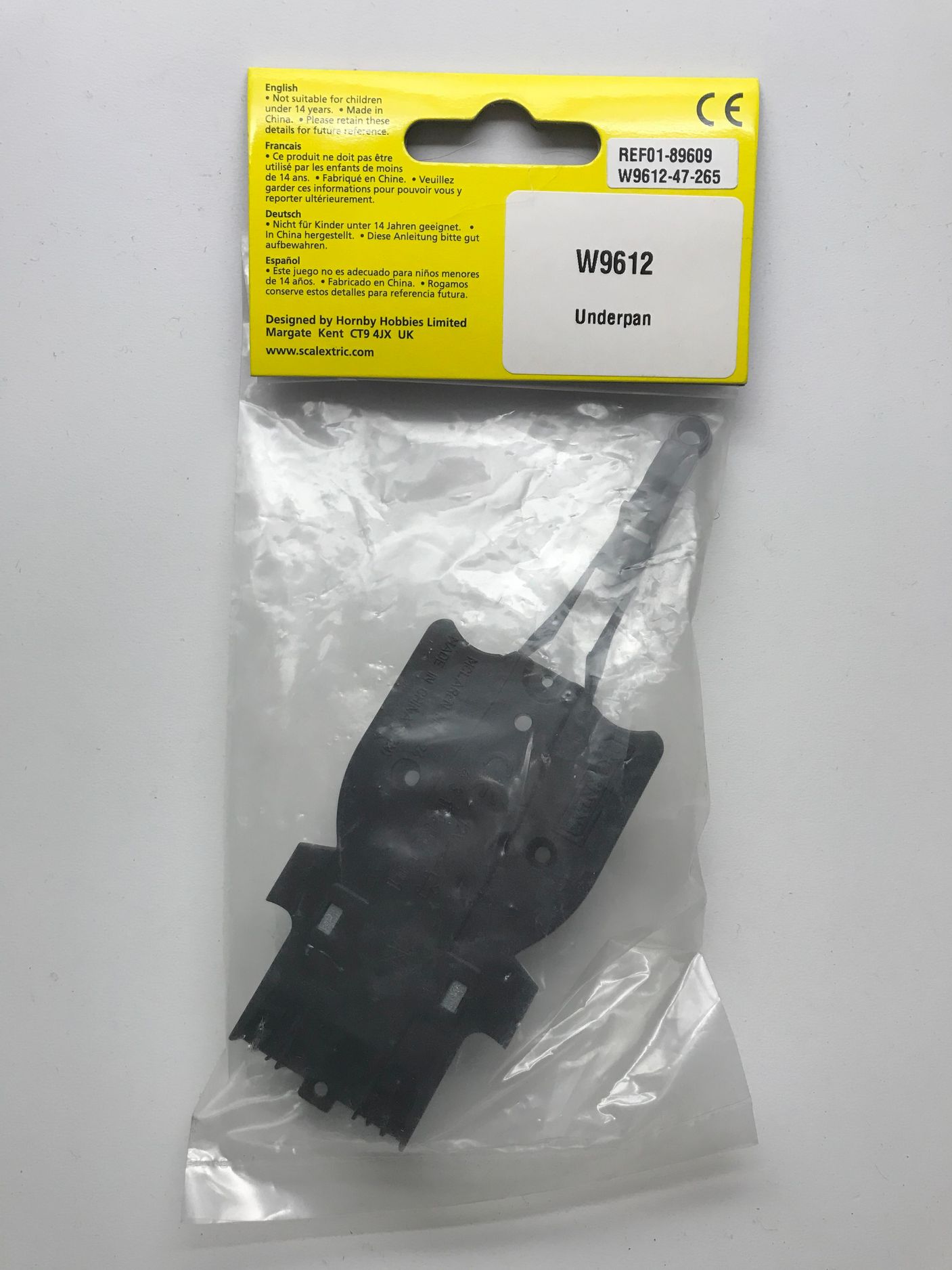 Underpan/ Front axle assembly, Vodafone McLaren Mercedes Underpan (C3043)