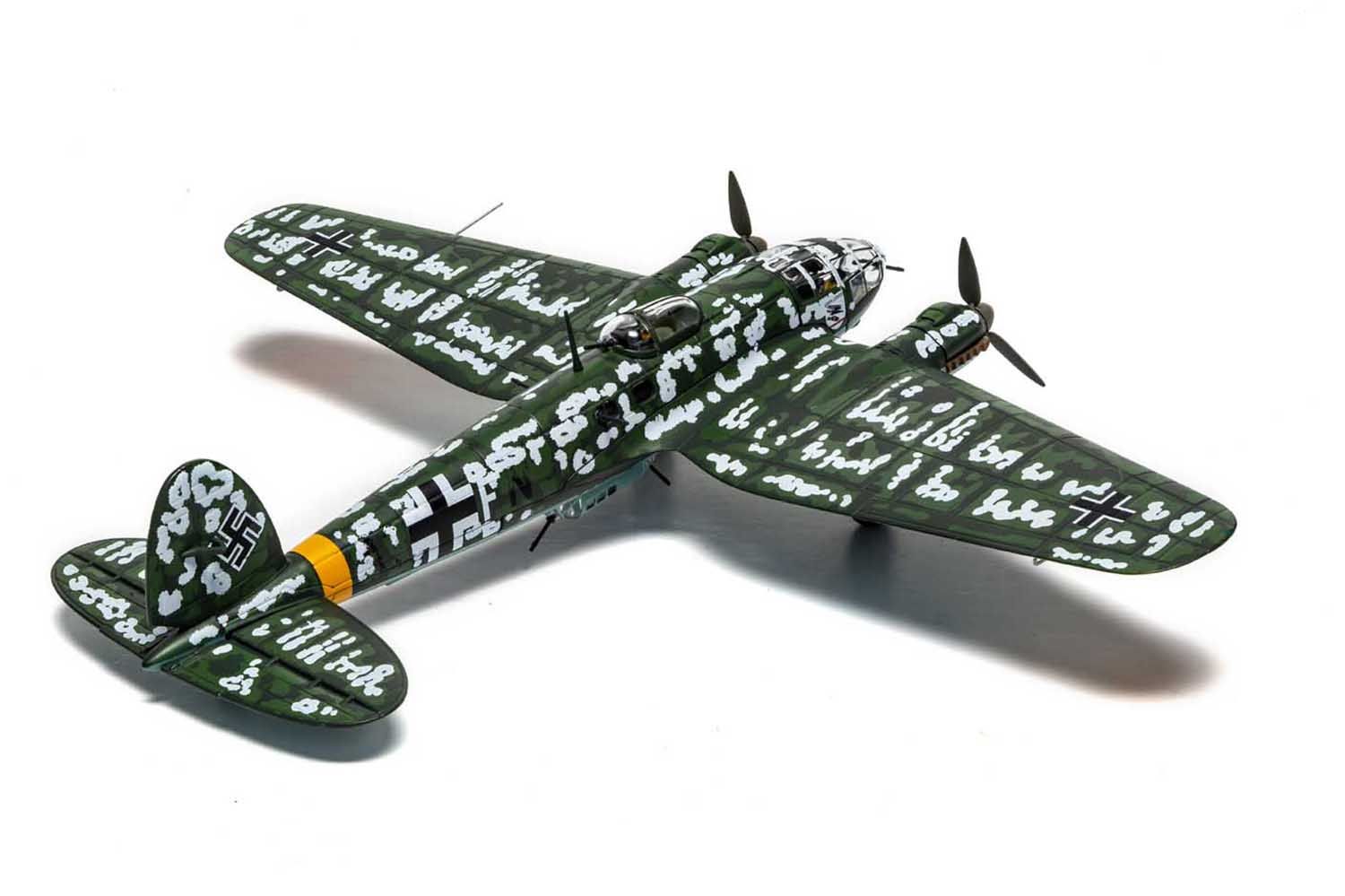 【SALE格安】コーギー 1/72 ハインケル He-111 H-6 バルバロッサ作戦 1942.1.21 (AA33718) 軍用機