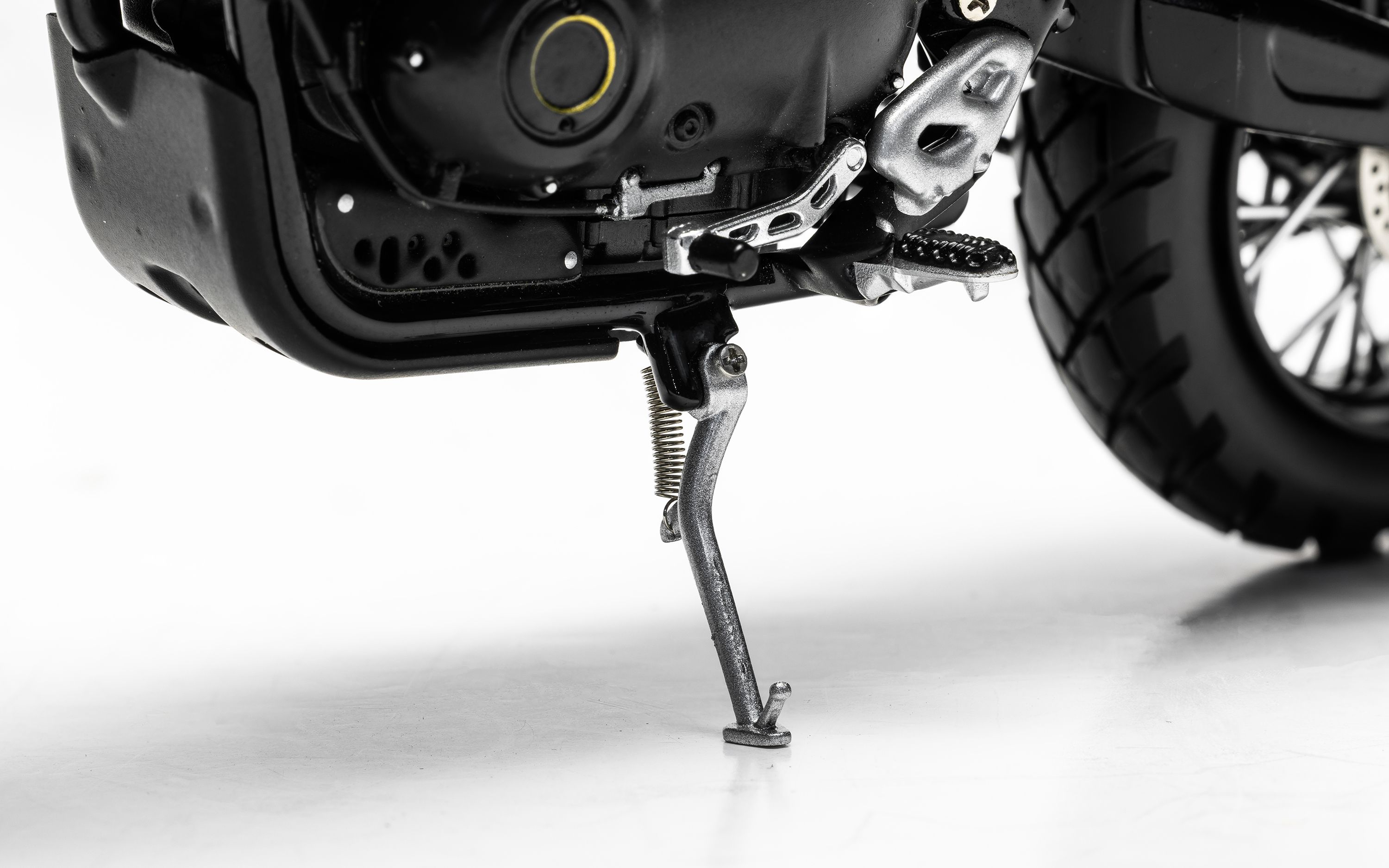 Triumph Scrambler 1200 (Bond Edition)