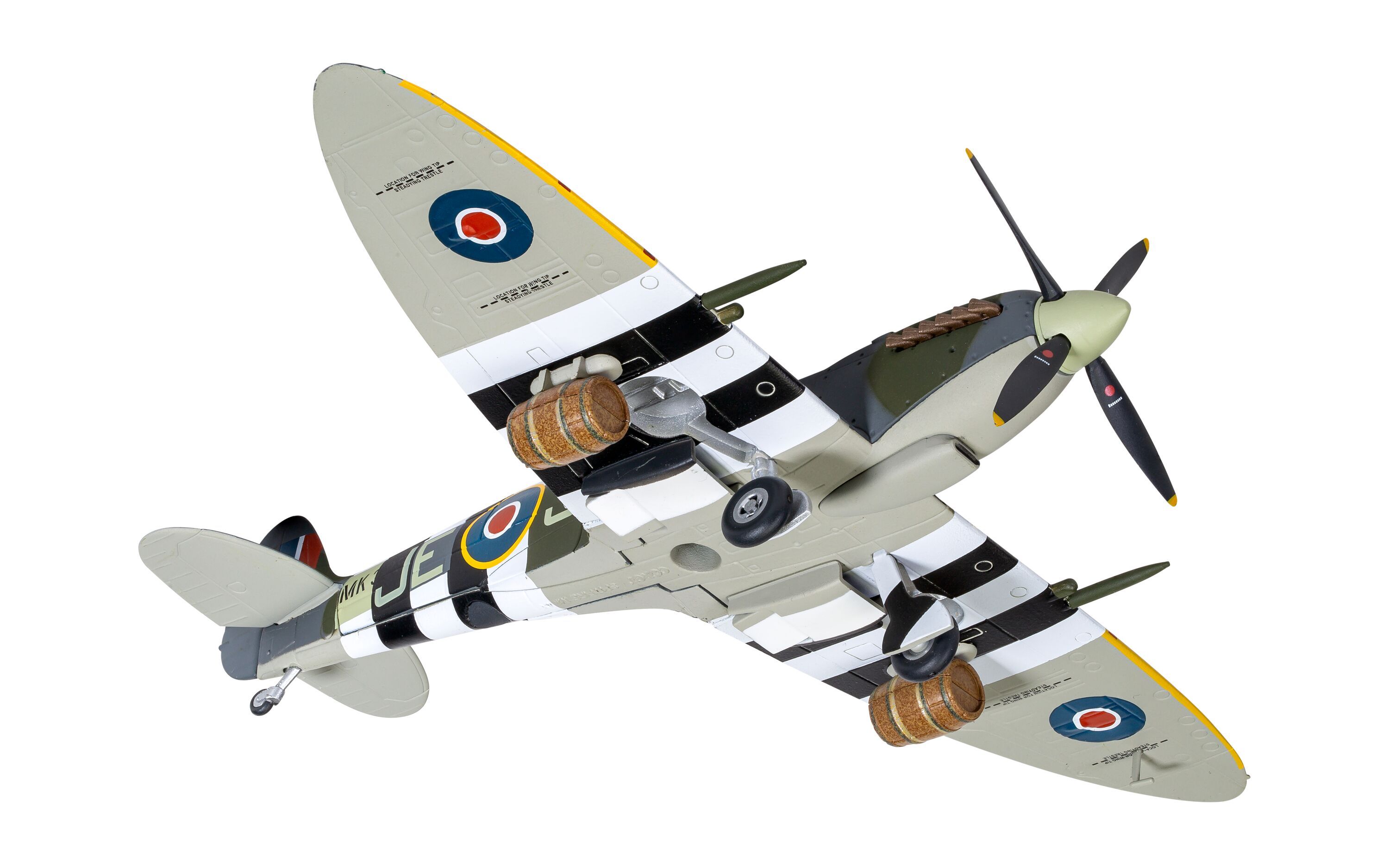 Supermarine Spitfire Mk.IX W/Cdr. J.E. Johnson