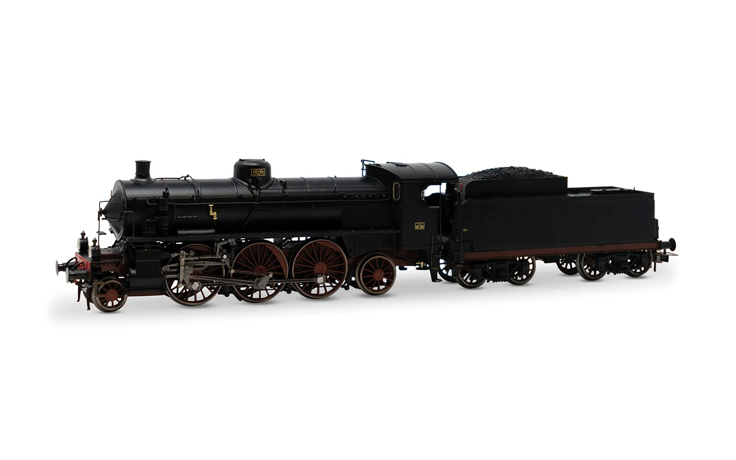 FS, express train steam locomotive with tender Gr. 685, 2nd series, with short boiler and oil lamps, ep. III
