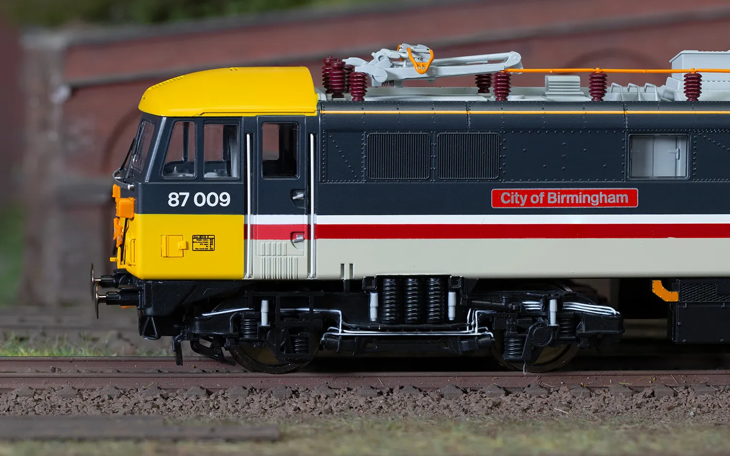 BR, Class 87, Bo-Bo, 87009 'City of Birmingham' - Era 7