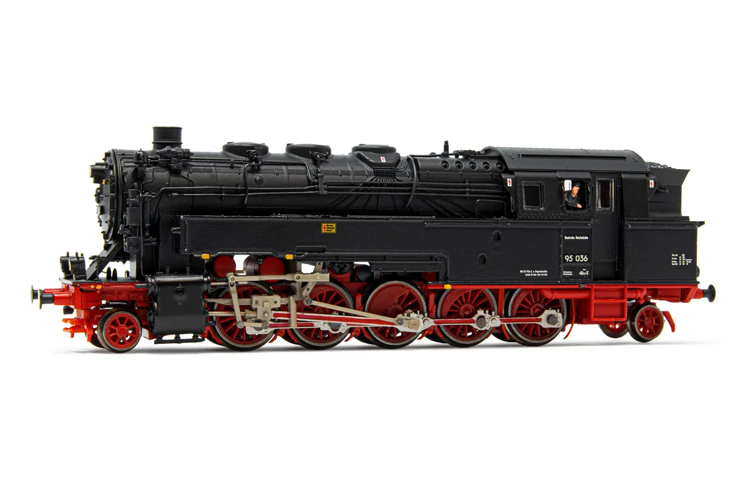 DR, locomotora a vapor clase 95 036, en versión carbón, decoración roja/negra, ép. III