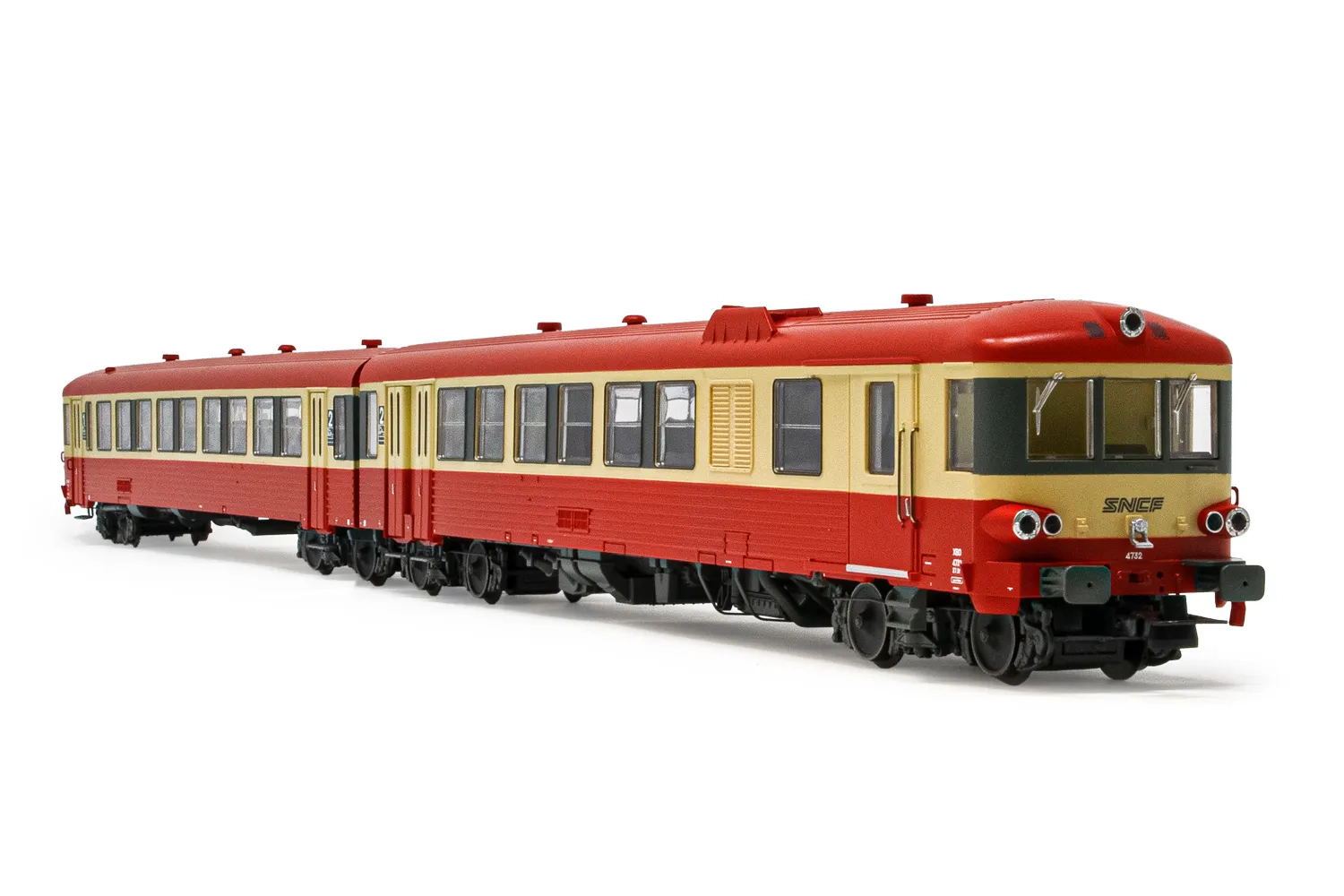 SNCF, autorail diesel EAD X 4500 (XBD 4531 + XRAB 8529), livrée rouge/beige, ép. IV