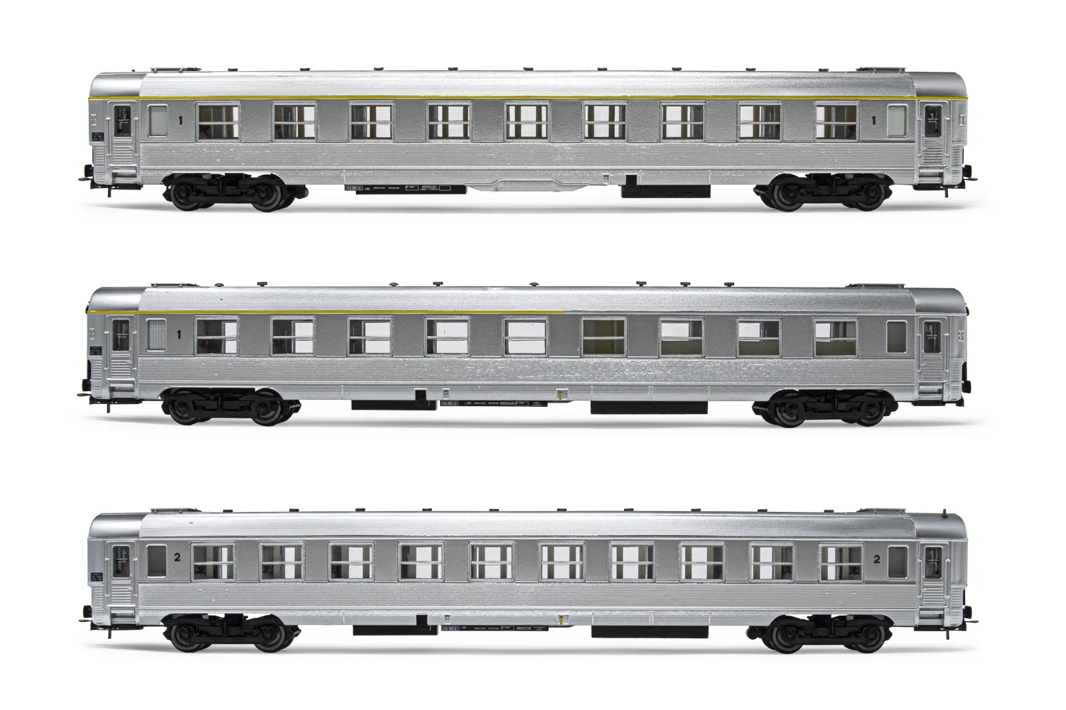 SNCF, 3-unit set of DEV Inox coaches, including 1 x A9 coach, 1 x B10 coach and 1 x A5 coach, period III. Suitable AC wheelsets for this item: (10,20 x 25,00 mm)