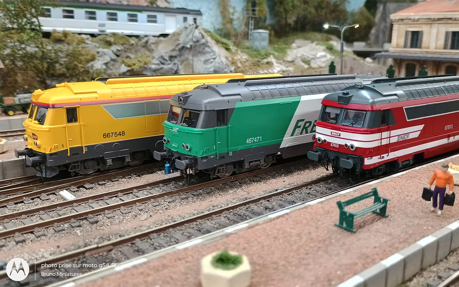 SNCF Infra, diesel-electric locomotive BB 667548, yellow livery "Infra", ep. VI